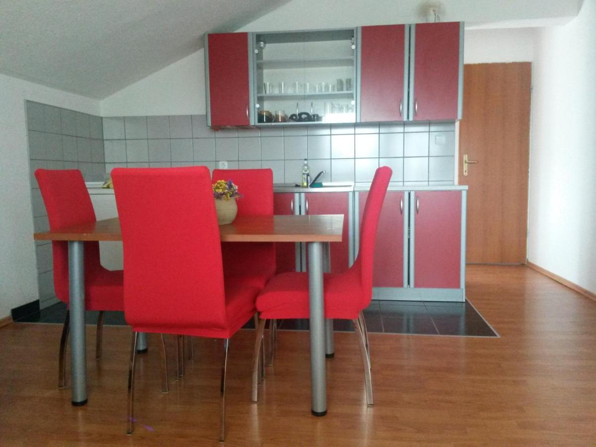 Apartments 4M Gornji Karin Exterior foto