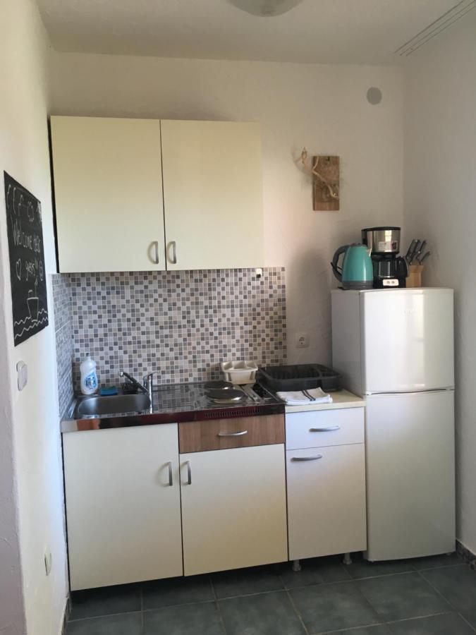 Apartments 4M Gornji Karin Exterior foto